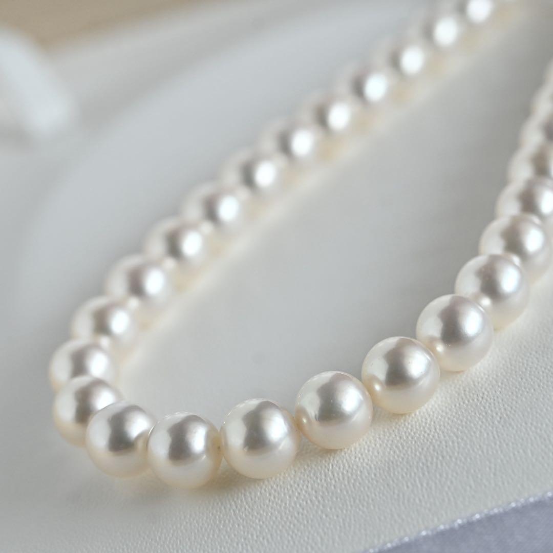 Tasaki Akoya genuine pearl necklace and earrings set in K14 silver with round pink-white pearls