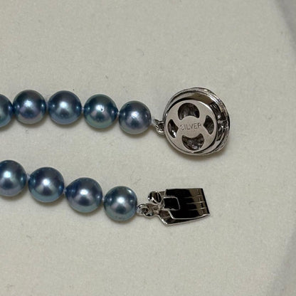 Akoya pearl necklace with 7.0-7.5 mm blue tone pearls, 43 cm length, sterling silver clasp