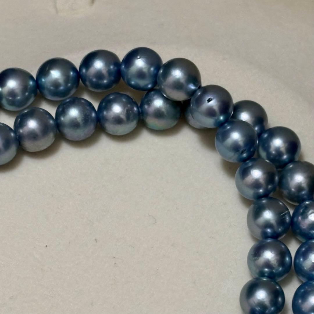 Akoya pearl necklace with 7.0-7.5 mm blue tone pearls, 43 cm length, sterling silver clasp