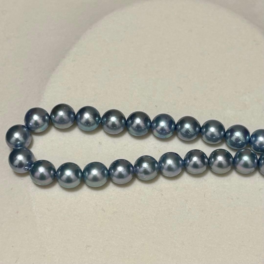 Akoya pearl necklace with 7.0-7.5 mm blue tone pearls, 43 cm length, sterling silver clasp