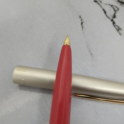 Pilot fountain pen short size with fine 18K gold tip and sleek black body