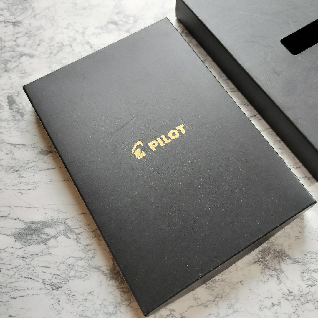 New PILOT Ruano Pen Set including ballpoint pen and mechanical pencil with pen case showing minor wear