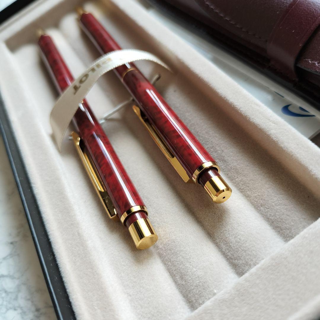 New PILOT Ruano Pen Set including ballpoint pen and mechanical pencil with pen case showing minor wear
