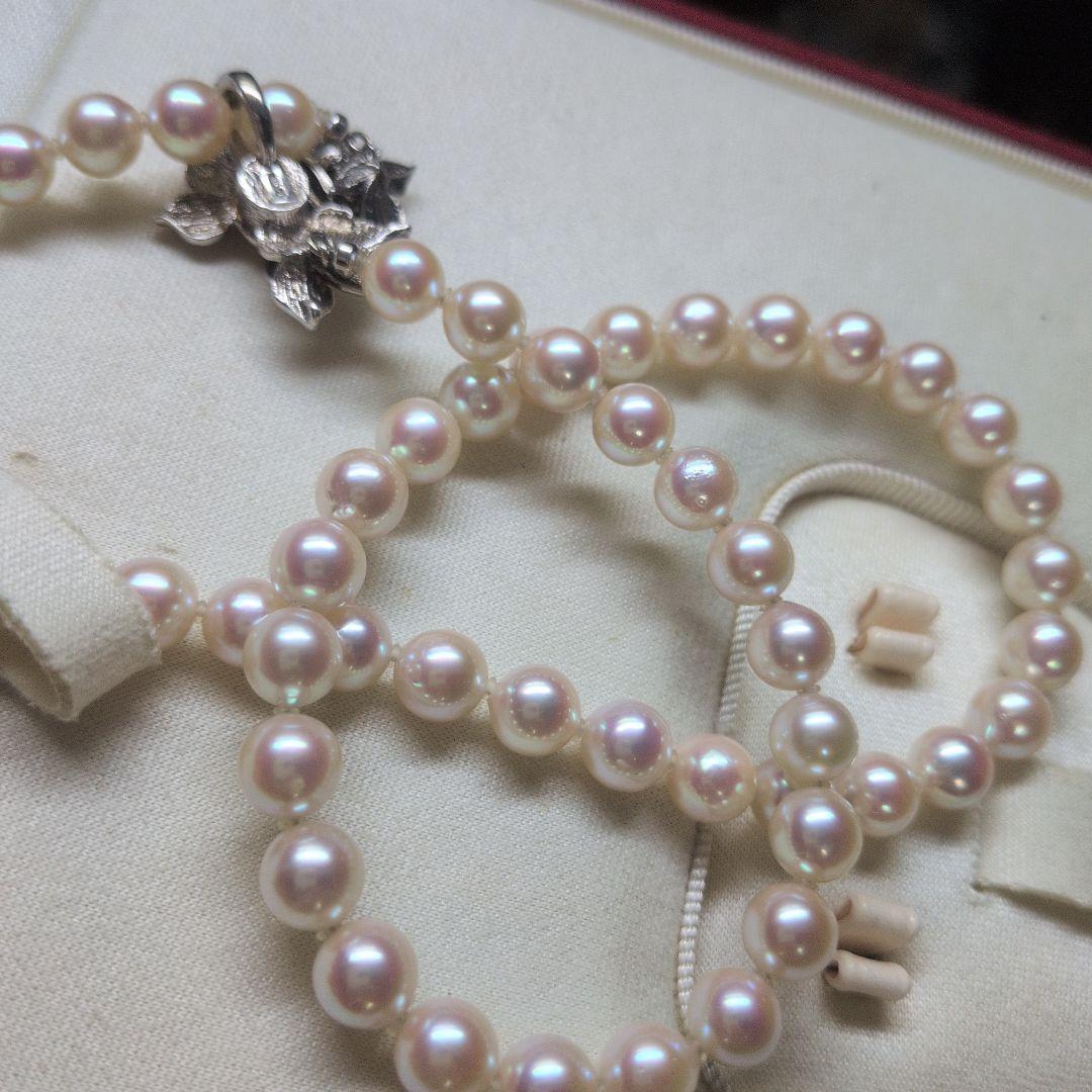 Akoya pearl necklace 7.0 to 7.5 mm with certificate, 47 cm length including clasp