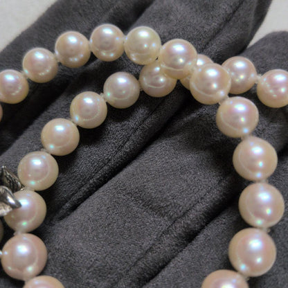 Akoya pearl necklace 7.0 to 7.5 mm with certificate, 47 cm length including clasp