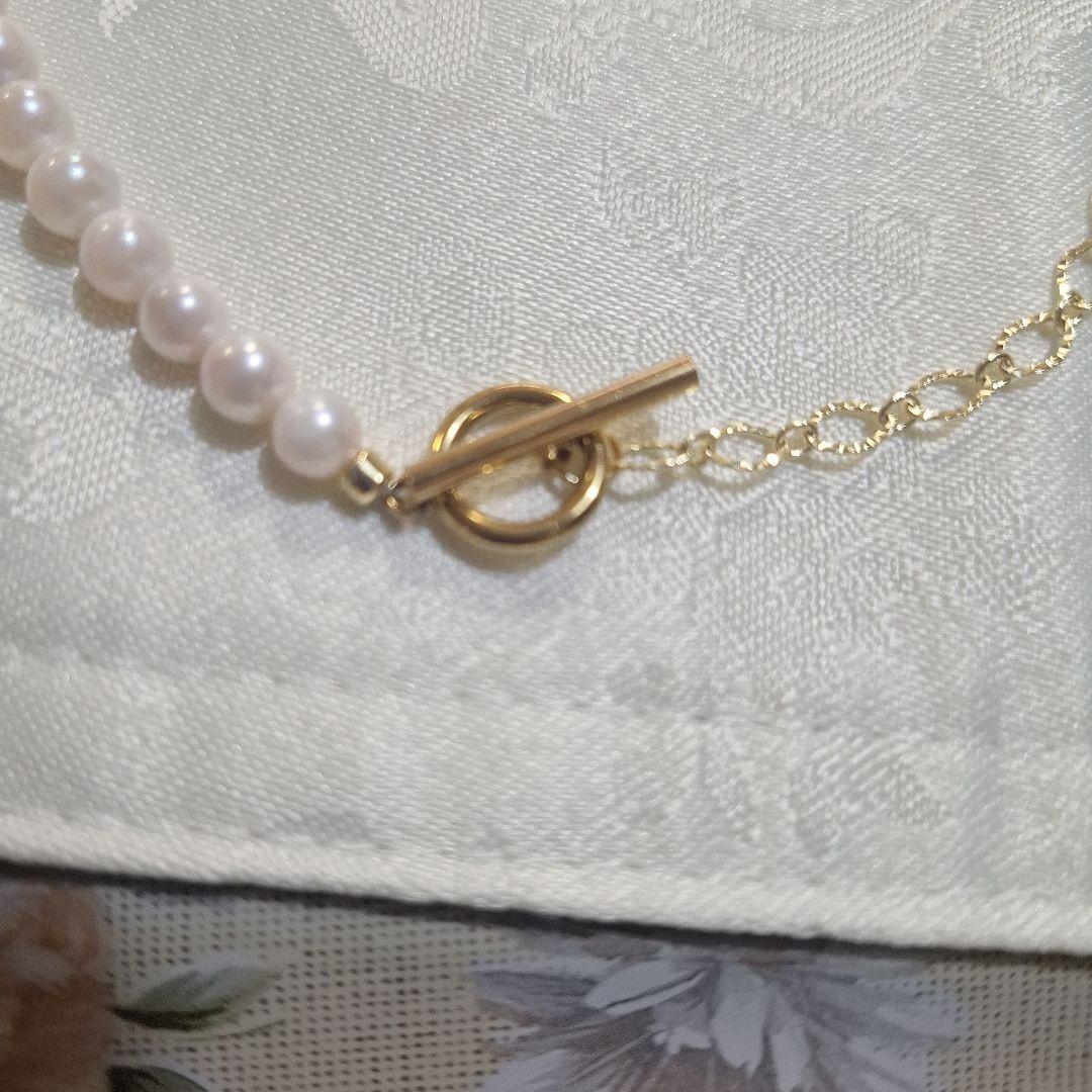 Akoya pearl pendant necklace with a 6mm pearl on a 48cm 14kgf chain displayed on a white background