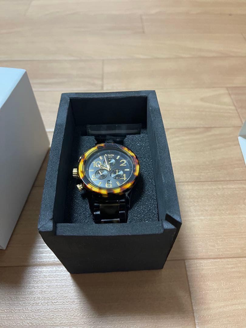 NIXON ベッコウ柄 Quartz Men's Watch — Japanese