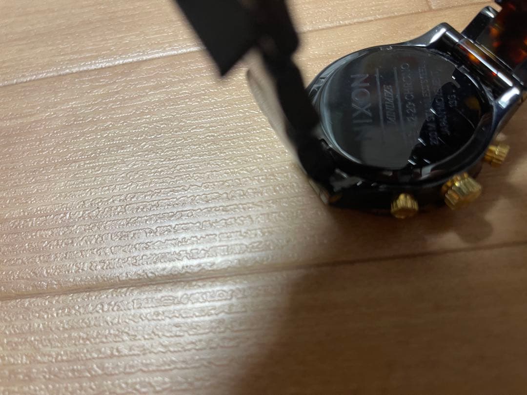 NIXON ベッコウ柄 Quartz Men's Watch — Japanese