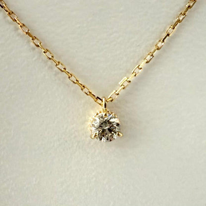 Agete Law K18 yellow gold necklace with 0.08 ct diamond and 40 cm chain displayed on white background