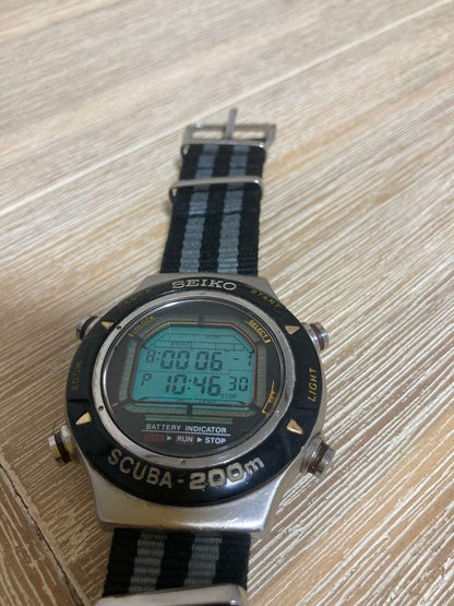 SEIKO S800-0010 Digital Men's Watch — Japanese