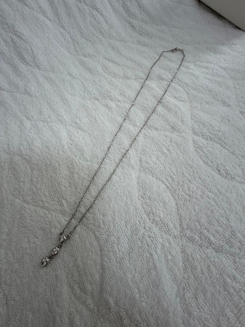 MIKIMOTO K18 White Gold Diamond Trilogie Necklace with 40cm chain and 1.5cm pendant