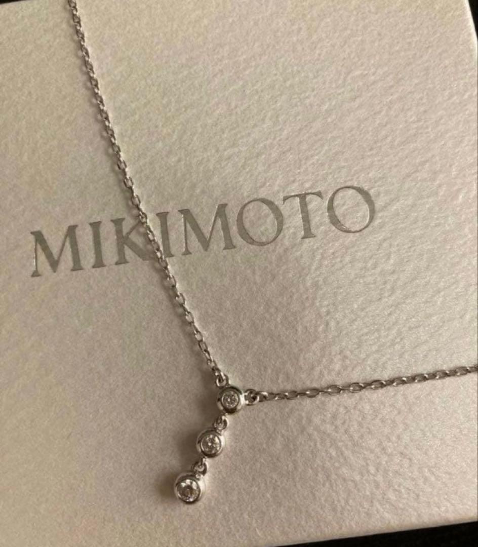 MIKIMOTO K18 White Gold Diamond Trilogie Necklace with 40cm chain and 1.5cm pendant