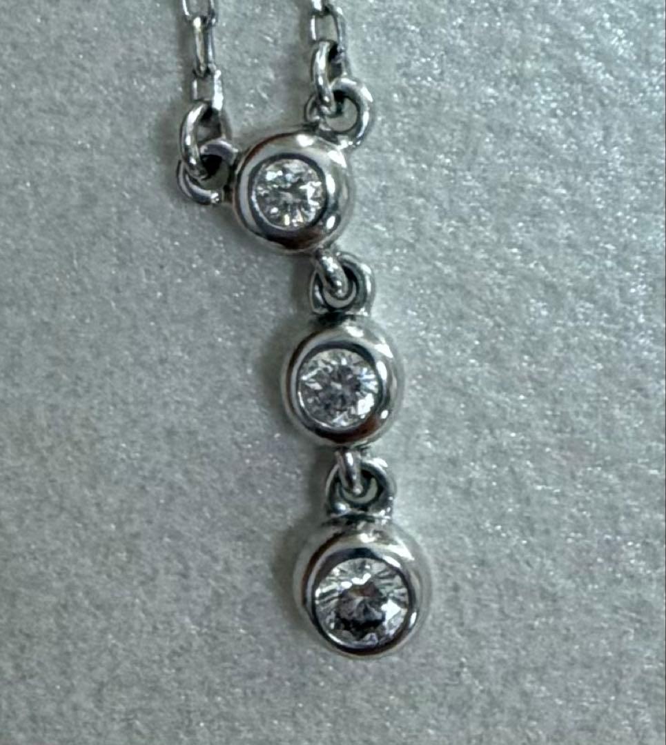 MIKIMOTO K18 White Gold Diamond Trilogie Necklace with 40cm chain and 1.5cm pendant