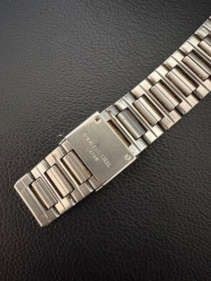 ORIENT SWIMMER 100 Quartz Men's Watch — Japanese