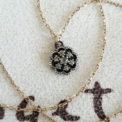 Diamond Flower Agate engraved silver necklace with 0.5cm pendant and 36cm chain