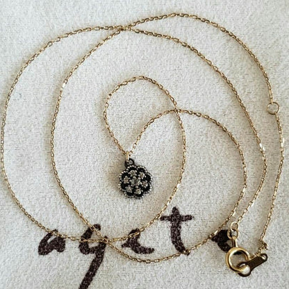 Diamond Flower Agate engraved silver necklace with 0.5cm pendant and 36cm chain