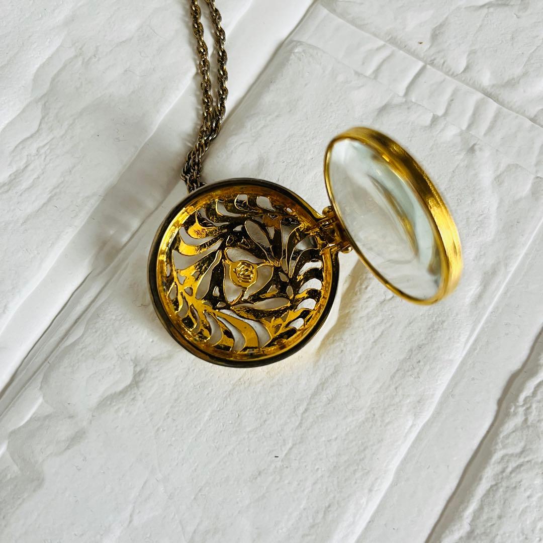 Micromount necklace featuring a 3mm pearl and magnifying pendant on a 65cm chain