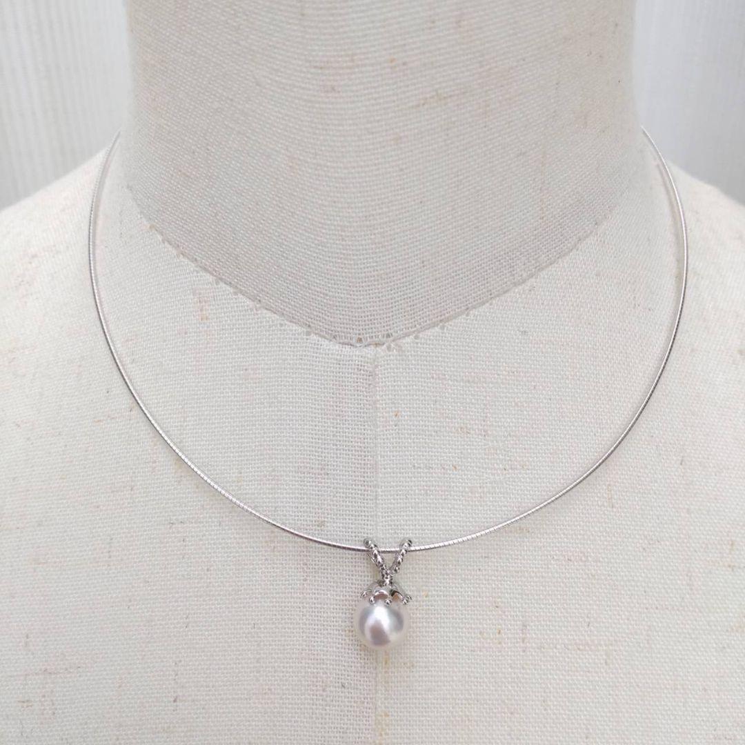 Akoya pearl necklace with 8mm pearls on silver omega chain approximately 45cm long with silver clasp