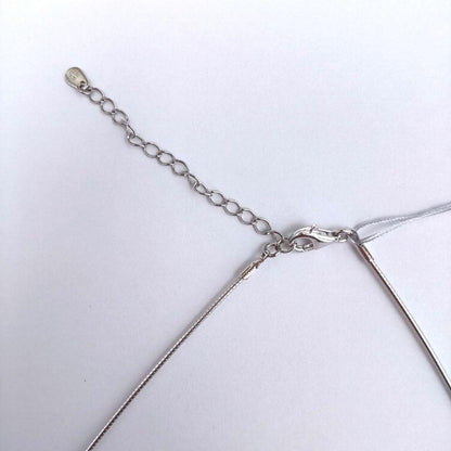 Akoya pearl necklace with 8mm pearls on silver omega chain approximately 45cm long with silver clasp