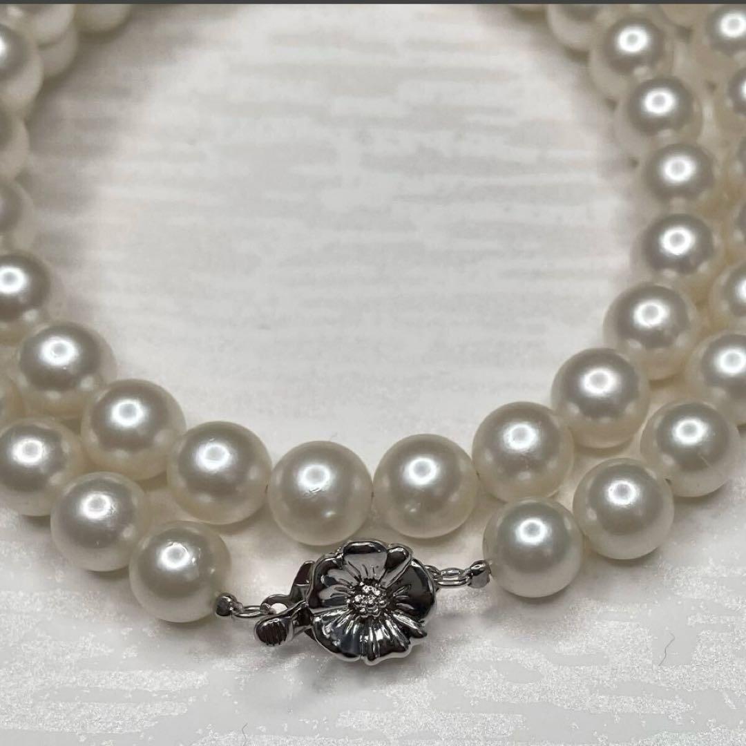 Akoya pearl necklace with 7.1-7.6mm round white pearls and silver clasp, 43cm length