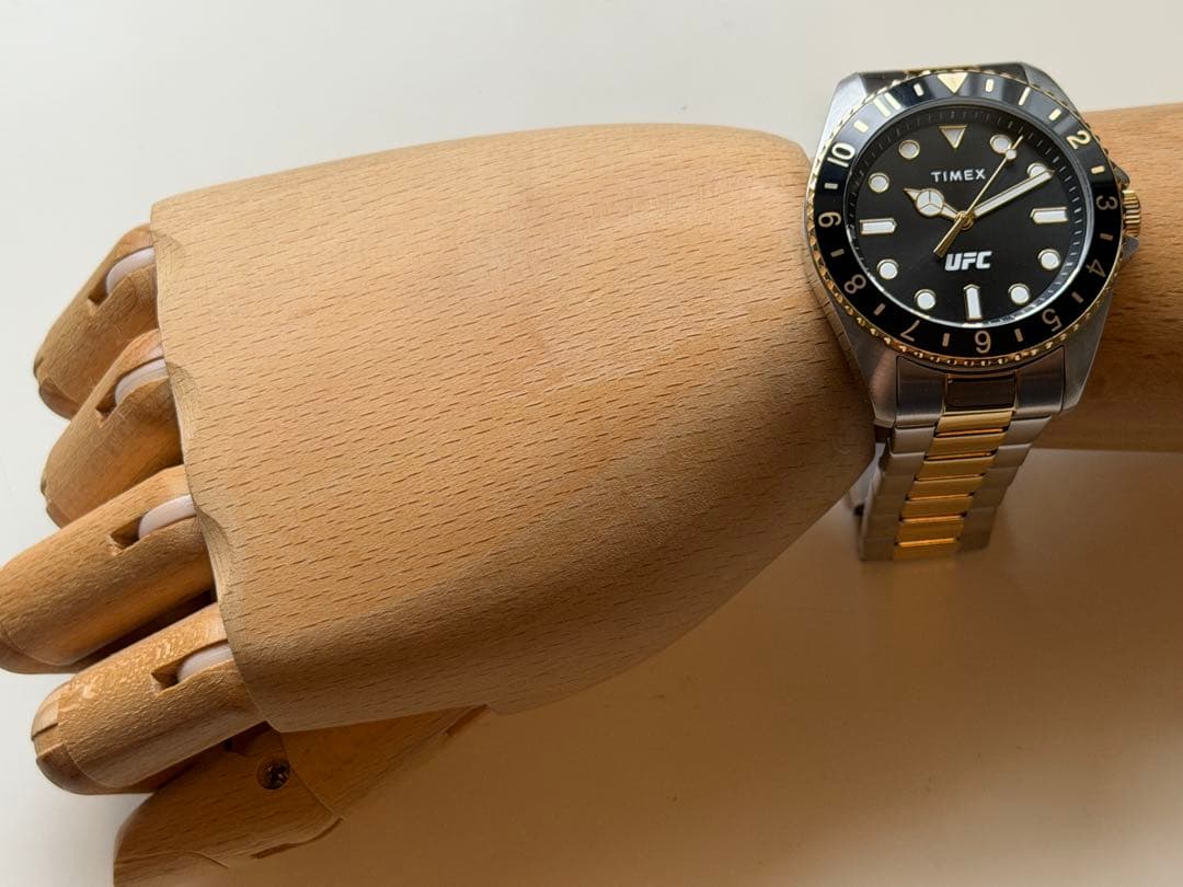 TIMEX UFC コラボ限定コンビダイバー Analog Men's Watch — Japanese
