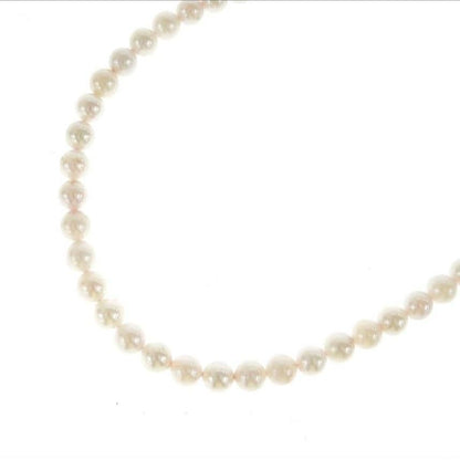 Akoya pearl necklace with 7.0-7.5mm round pearls and certificate displayed