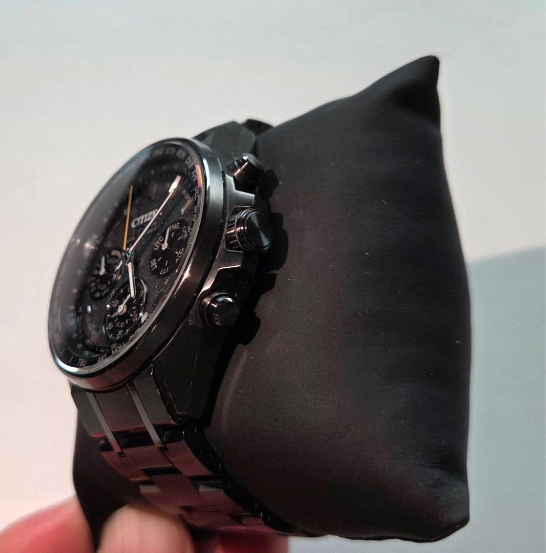 Citizen CC4004-58E Solar Men's Watch — Japanese