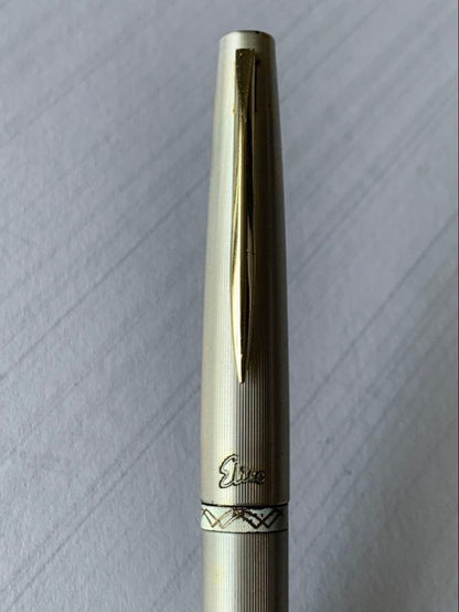 Pilot fountain pen with 22K gold nib showing slight discoloration on the body