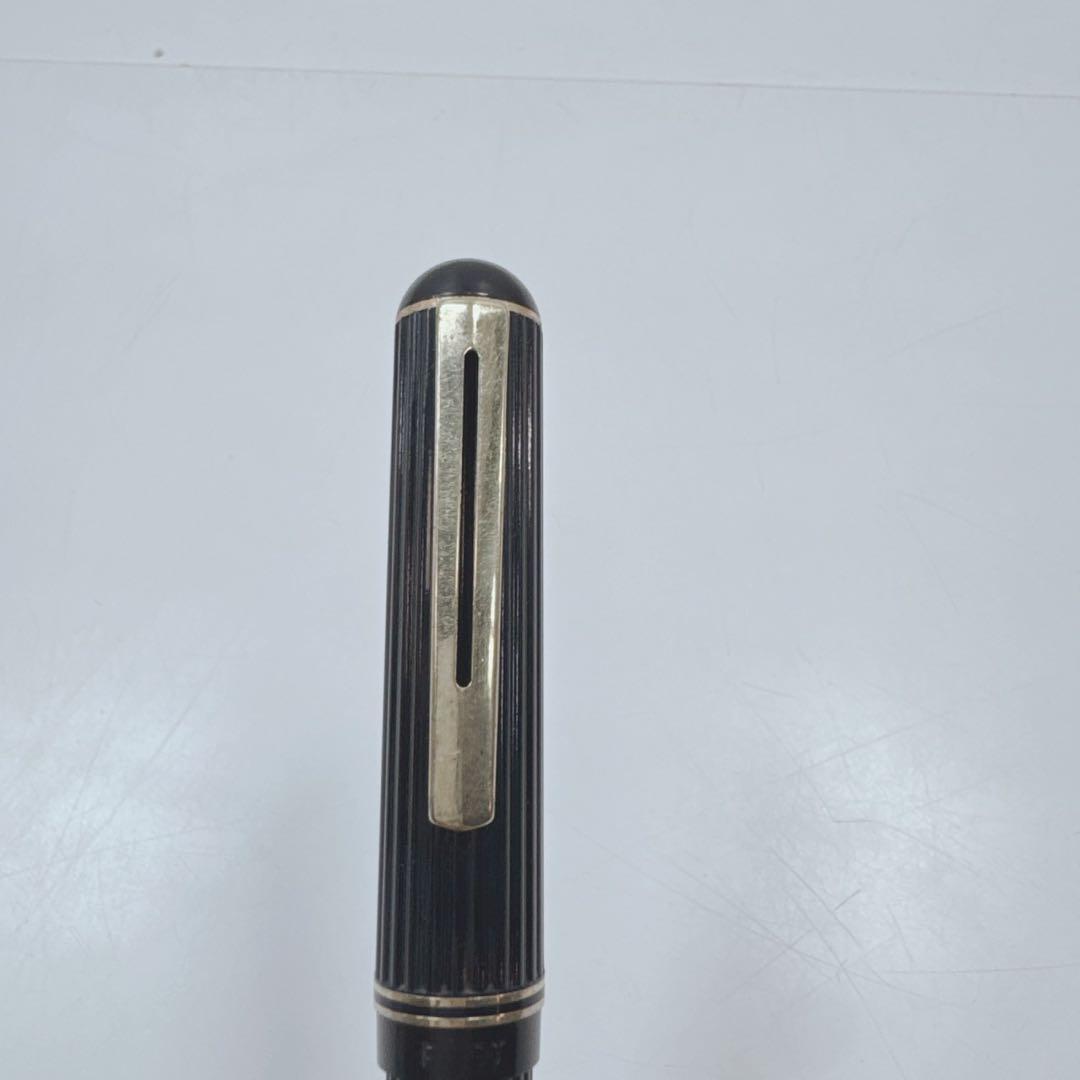 Used PILOT Justus K2446 14K 585 fine point fountain pen with case showing surface wear