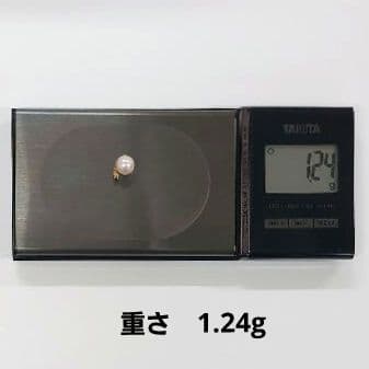 K18 yellow gold necklace with 9mm white pink round Akoya pearls and included jewelry pouch