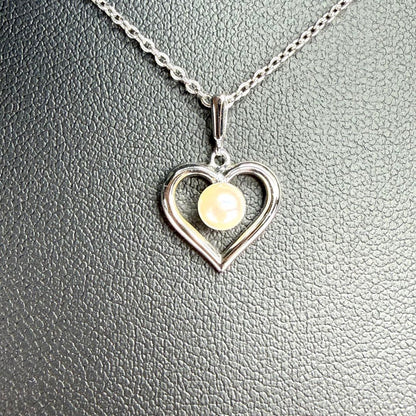 Mikimoto heart-shaped necklace with 5mm pearl on 38.5 cm SV925 silver chain
