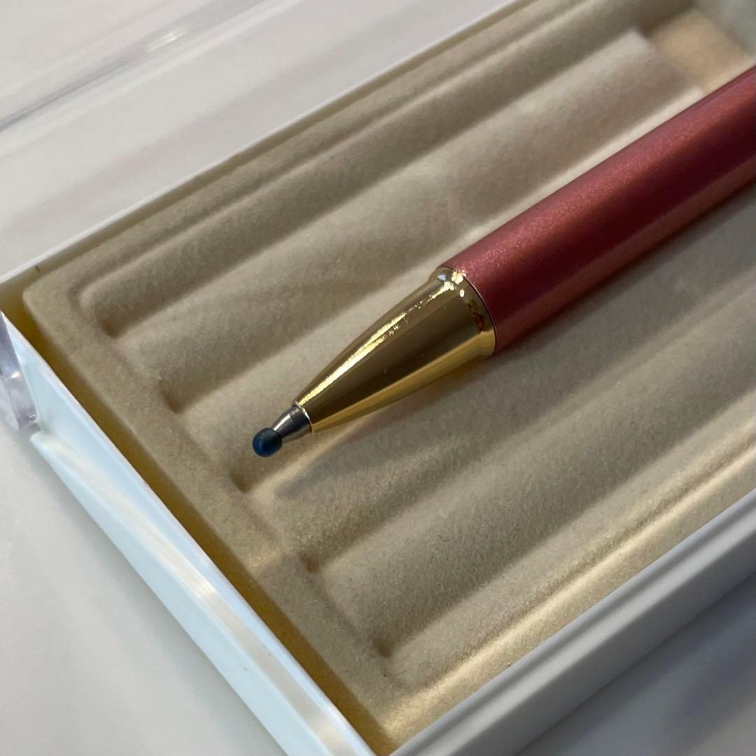 Discontinued PILOT Cavalier oil-based ballpoint pen in gold color with 0.7mm tip and push mechanism