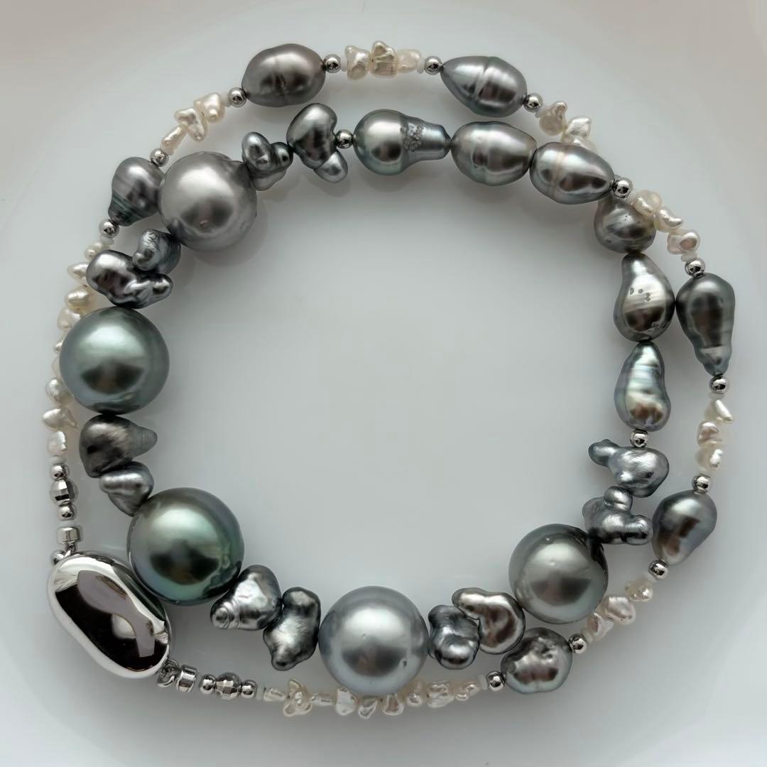Black Pearl Kesh Baroque and Akoya Pearl Necklace about 40cm long with varying pearl sizes