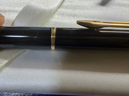 WATERMAN Metropolitan ballpoint pen in black and gold with a dedicated box case