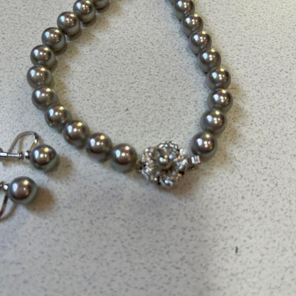 Akoya pearl silver gray necklace with approximately 6.5 to 7.0mm pearls on SV925 chain
