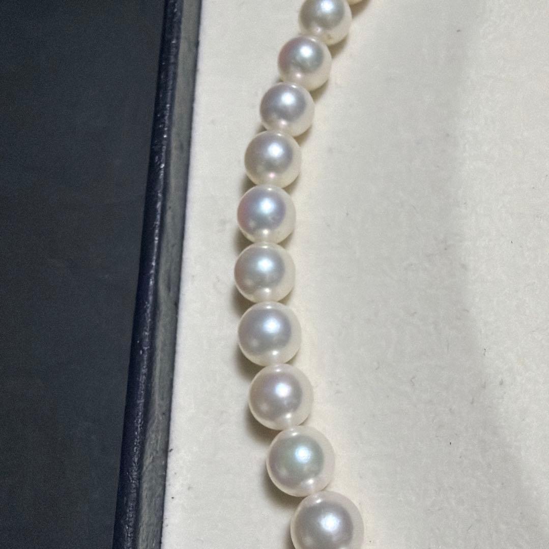 TASAKI Akoya Pearl Gradient Necklace 8.5 Swan Teri, 42.5 cm length with lustrous pearls