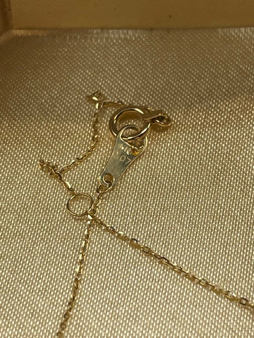 Agete K10 necklace featuring 0.07ct sparkling diamond on a delicate gold chain