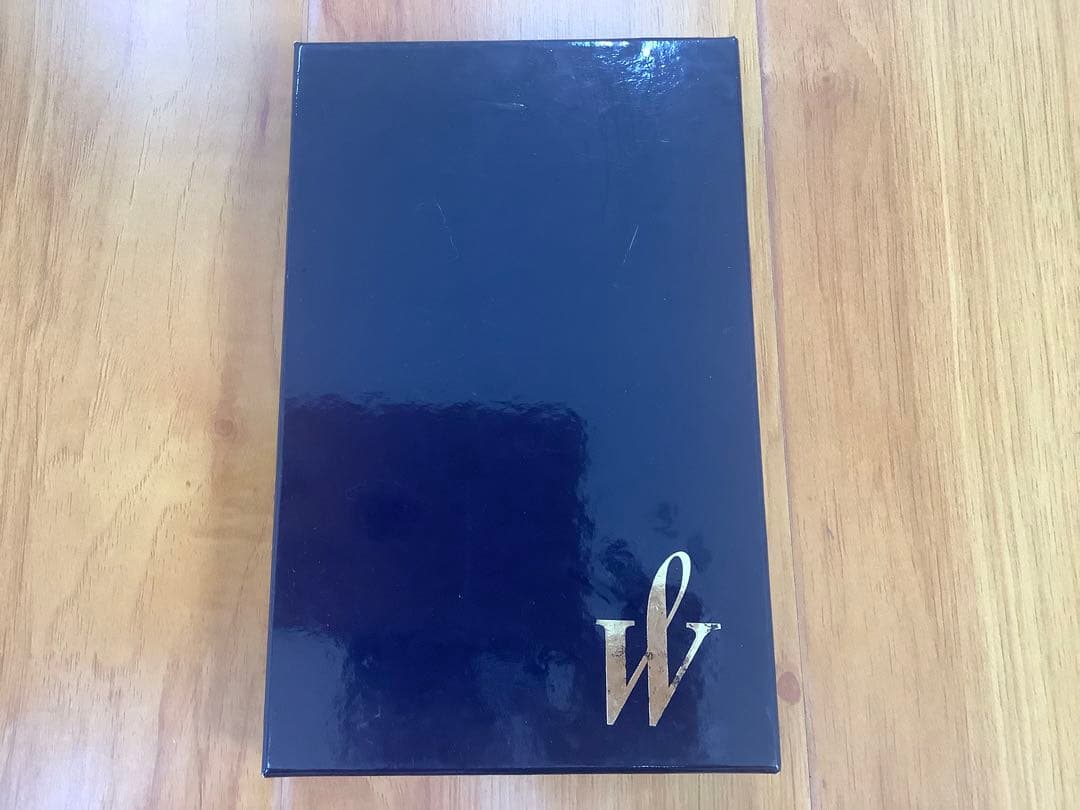 Waterman fountain pen and ballpoint pen set displayed in a brown leather case