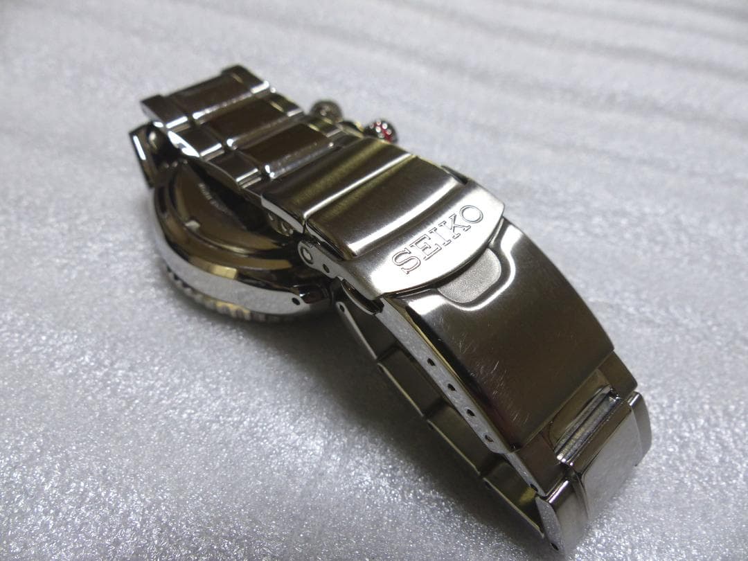 SEIKO V175-0AD0 Solar Men's Watch — Japanese