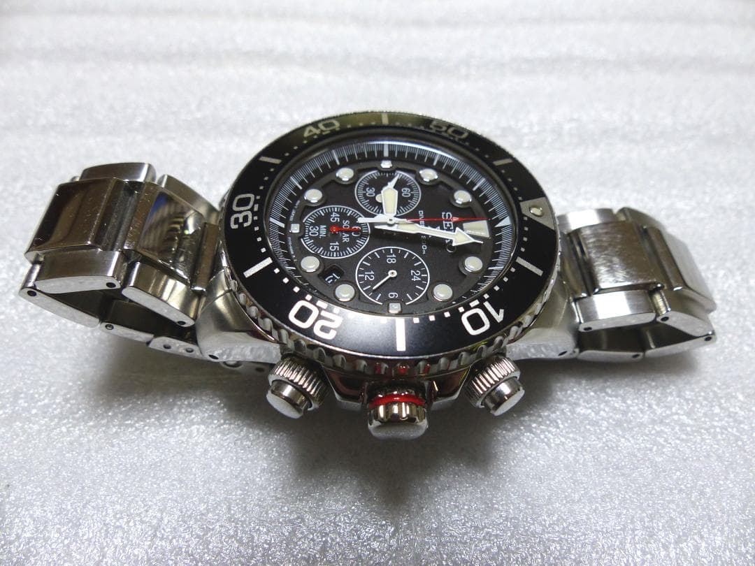SEIKO V175-0AD0 Solar Men's Watch — Japanese