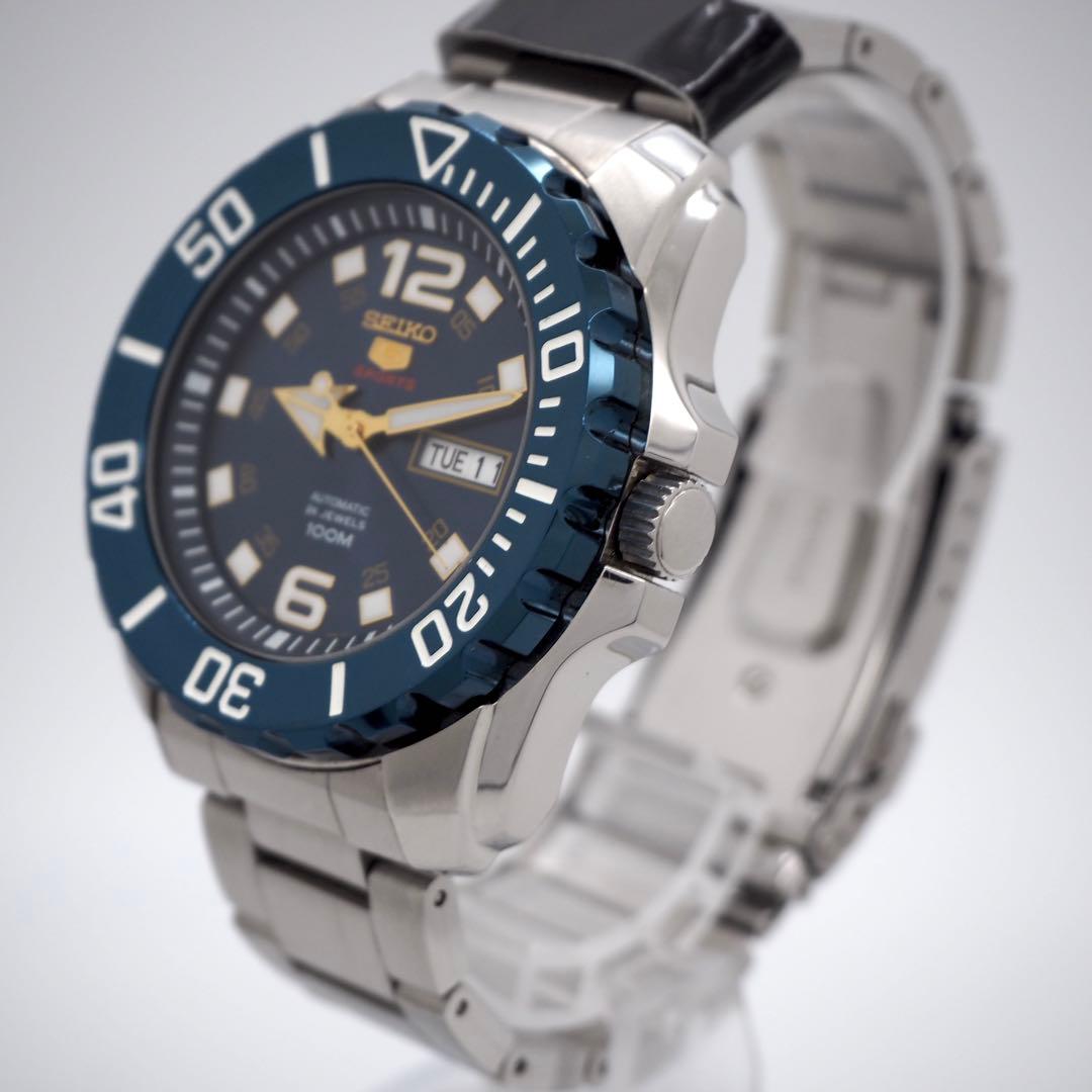 SEIKO 5 Sports Divers Automatic Men's Watch — Japanese