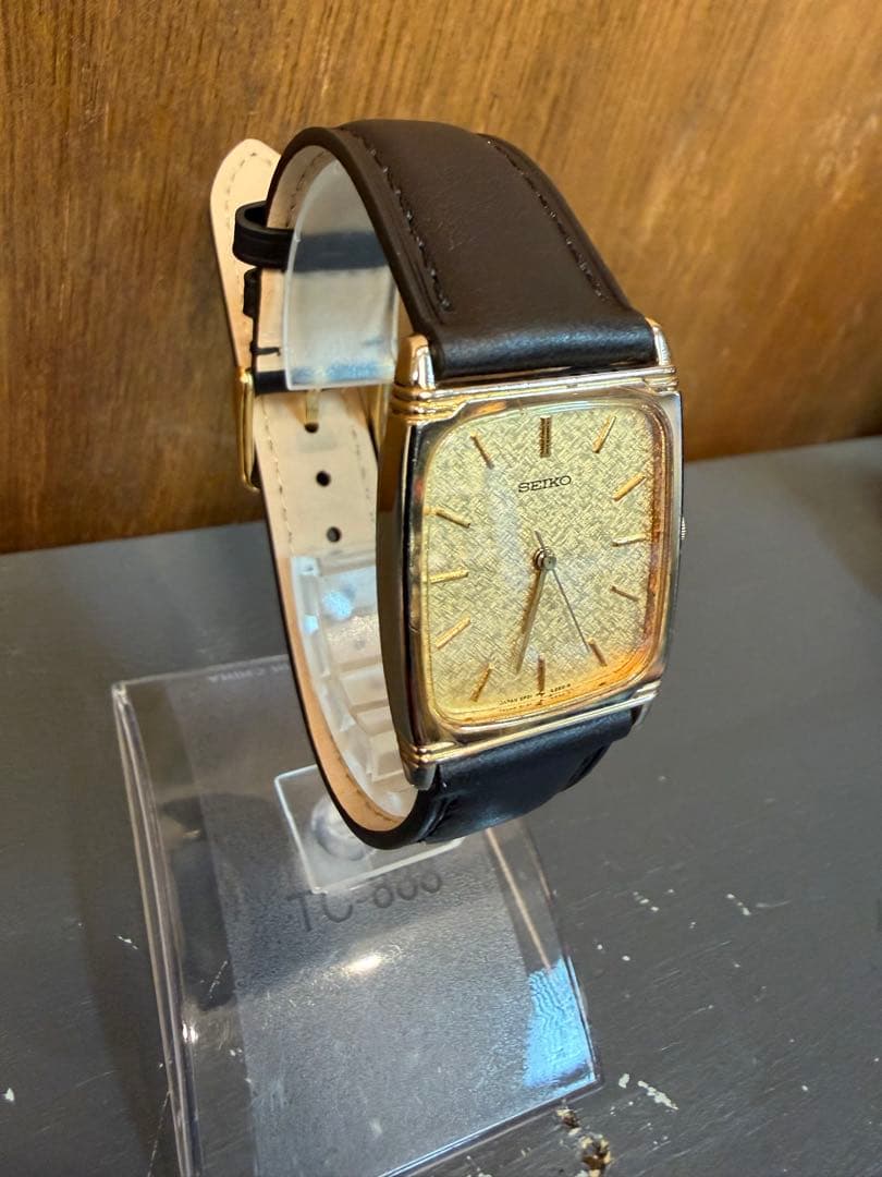 SEIKO 5P31-5170 Quartz Men's Watch — Japanese