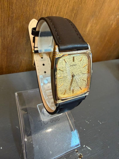 SEIKO 5P31-5170 Quartz Men's Watch — Japanese