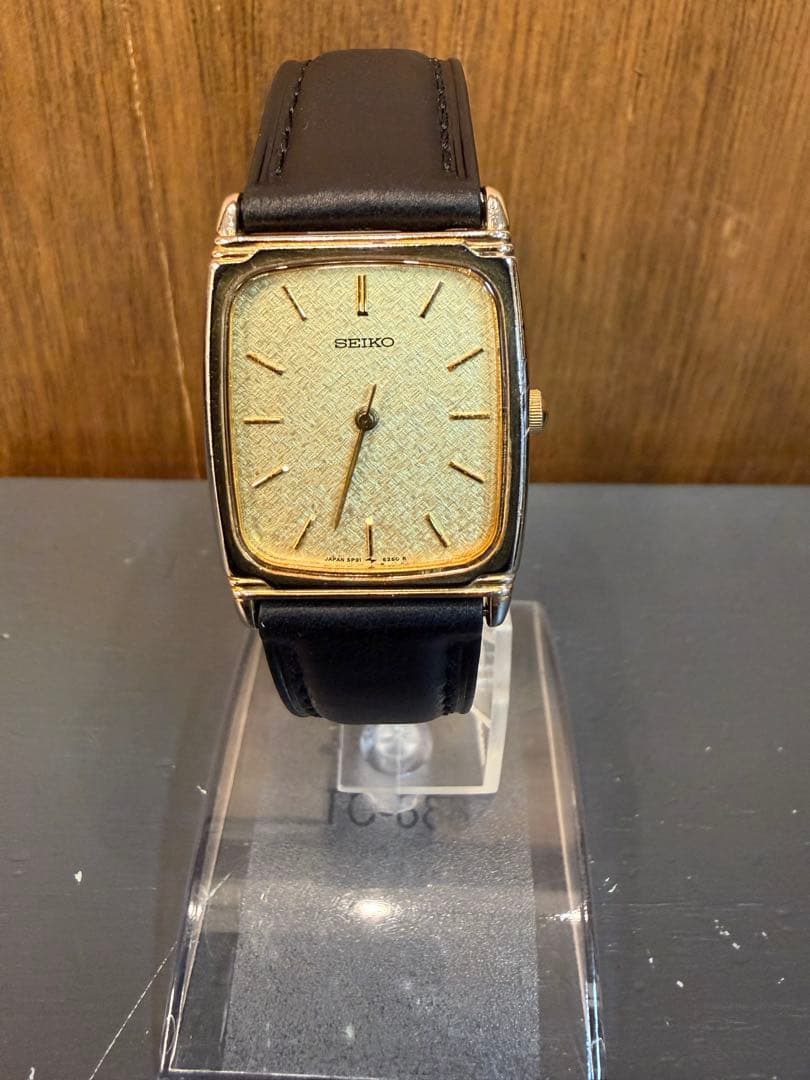 SEIKO 5P31-5170 Quartz Men's Watch — Japanese