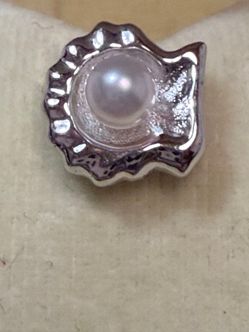 Akoya Pearl Tie Pin by Mikimoto with 3.9mm round white pearl on silver metal