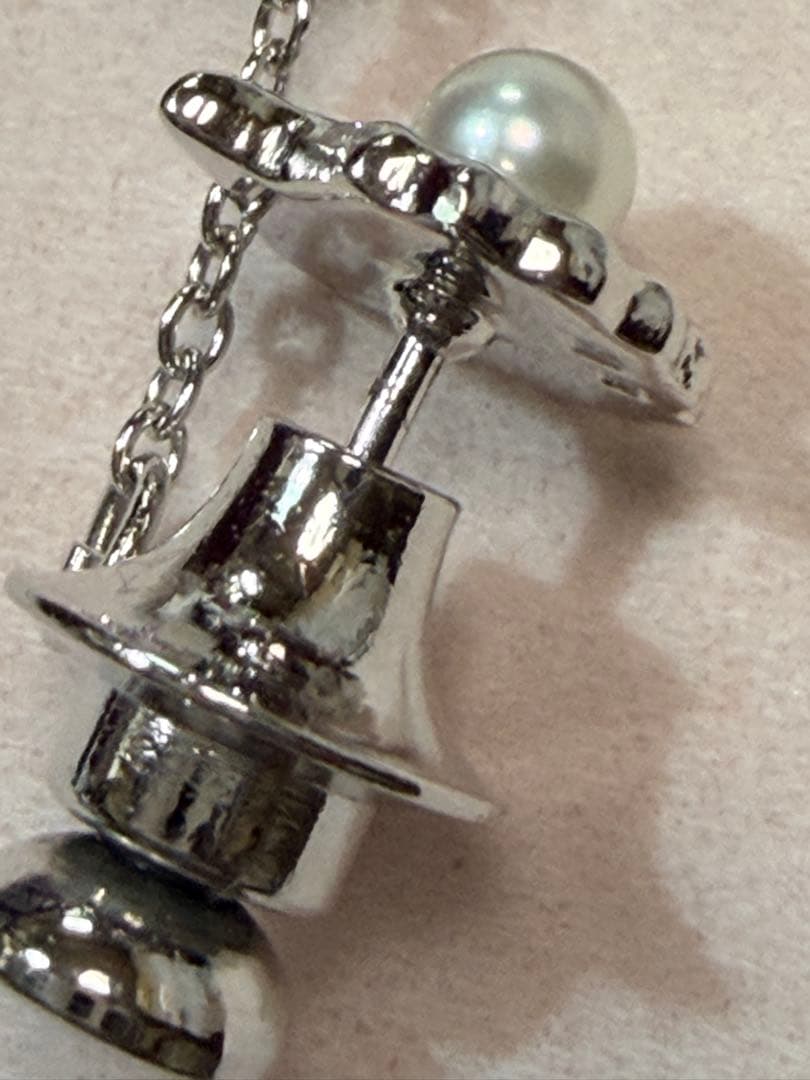Akoya Pearl Tie Pin by Mikimoto with 3.9mm round white pearl on silver metal