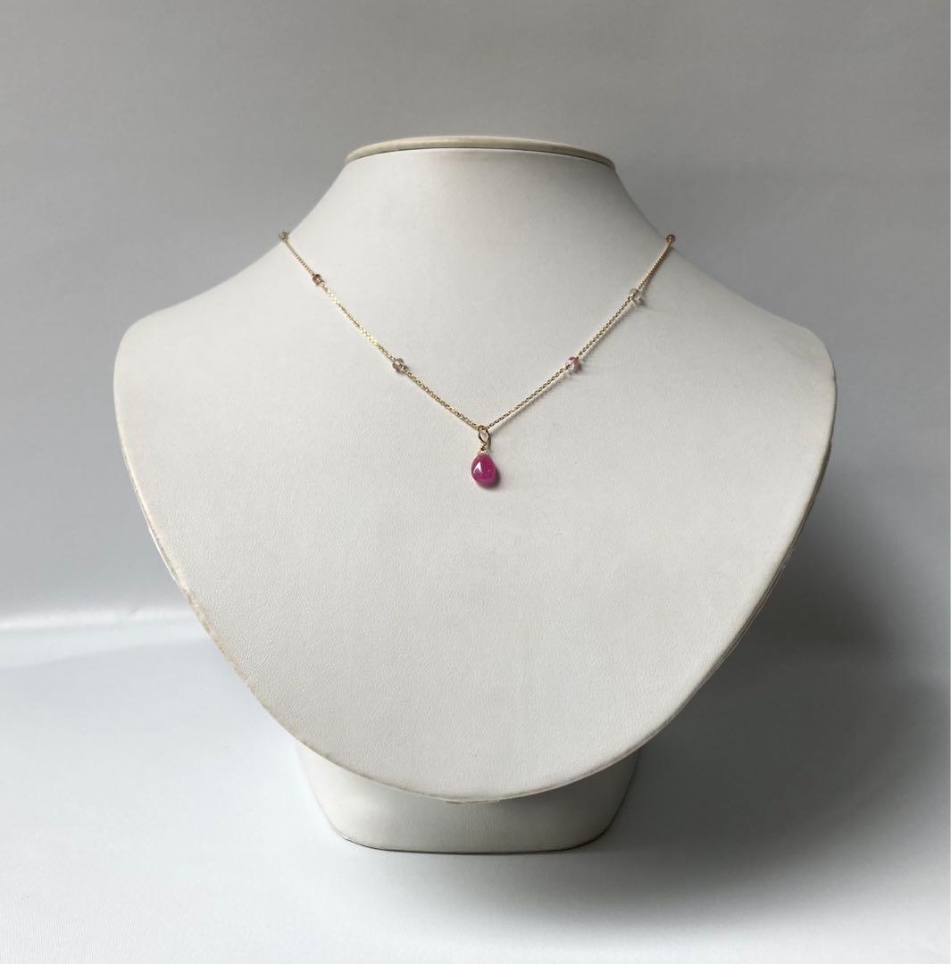 Agete Law pink and purple color stone pendant on a 38cm gold K10 necklace