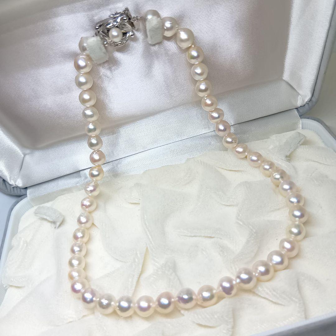 Unworn Akoya pearl baroque necklace with 39 cm length and Sterling Silver 925 stamp