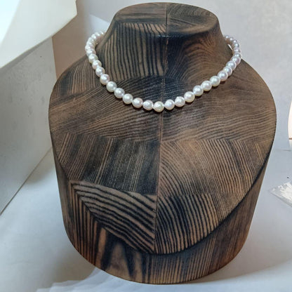 Unworn Akoya pearl baroque necklace with 39 cm length and Sterling Silver 925 stamp