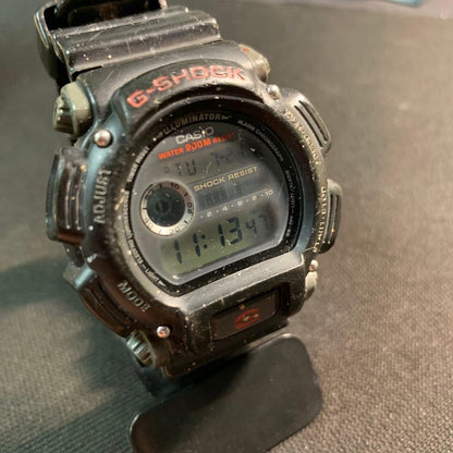 CASIO DW-9052 Digital Men's Watch — Japanese